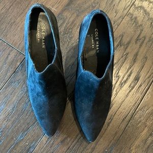LIKE NEW Cole Haan booties- SIZE 5 BLACK SUEDE